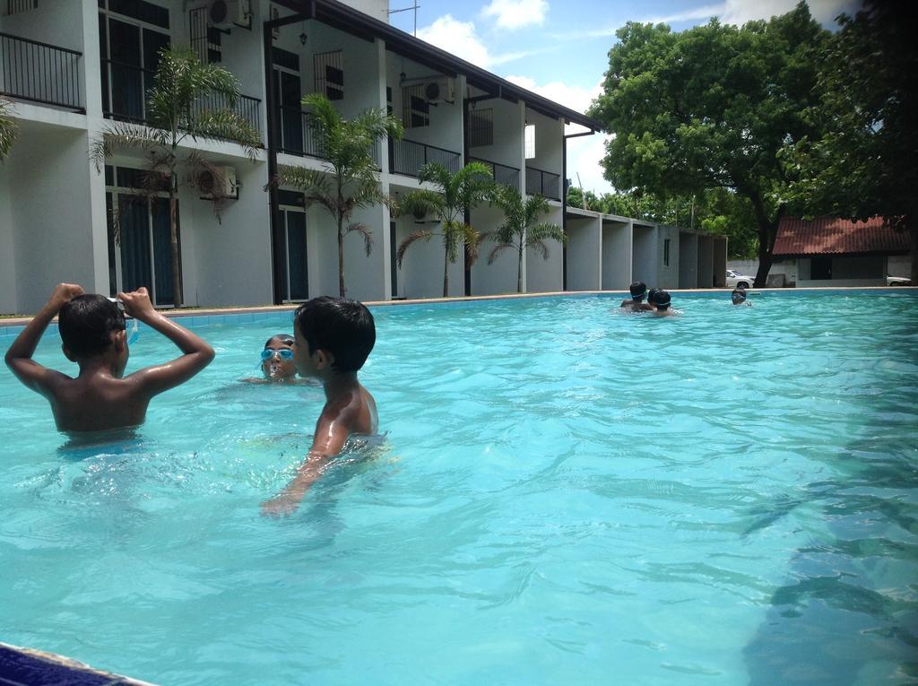 Samwill Holiday Resort กตรคาม ภายนอก รูปภาพ